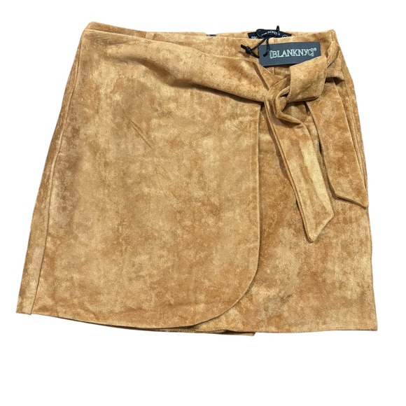Blank NYC Faux Suede Wrap Mini Skirt Tie Waist Tan Size 28 NWT - Picture 1 of 8